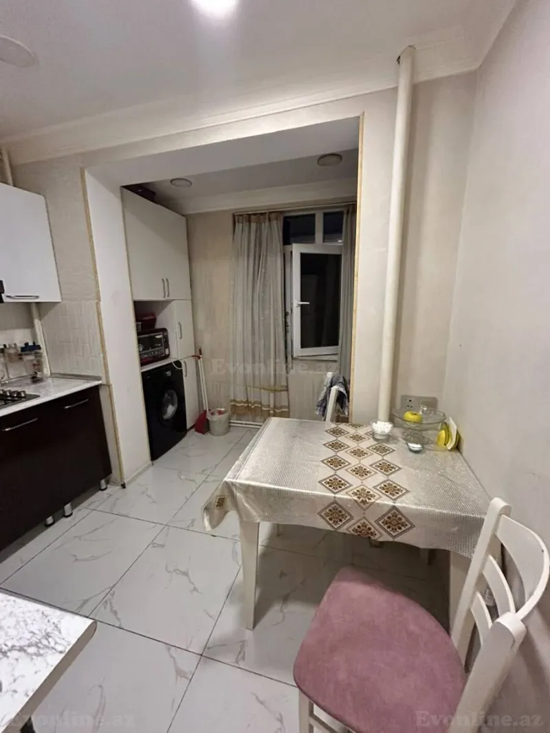 Satılır 5 otaqlı Mənzil Köhnə tikili 130 m² Yeni Yasamal - şəkil 8