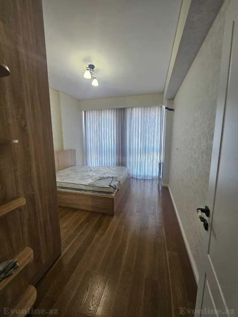 Kirayə verilir 3 otaqlı Mənzil Yeni tikili 90 m² İnşaatçılar m. - şəkil 3