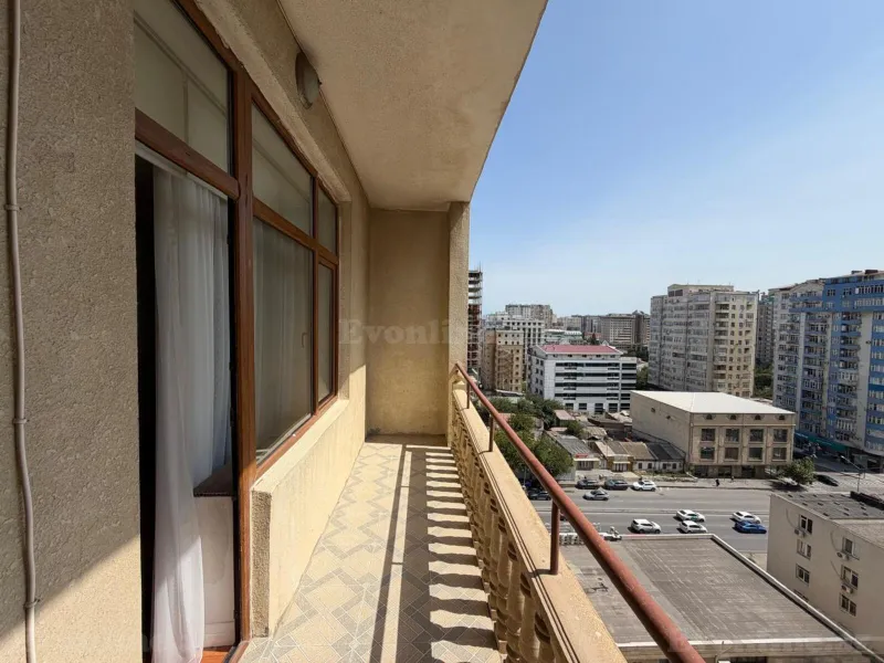 Kirayə verilir 4 otaqlı Mənzil Yeni tikili 235 m² 8 Noyabr m. - şəkil 17