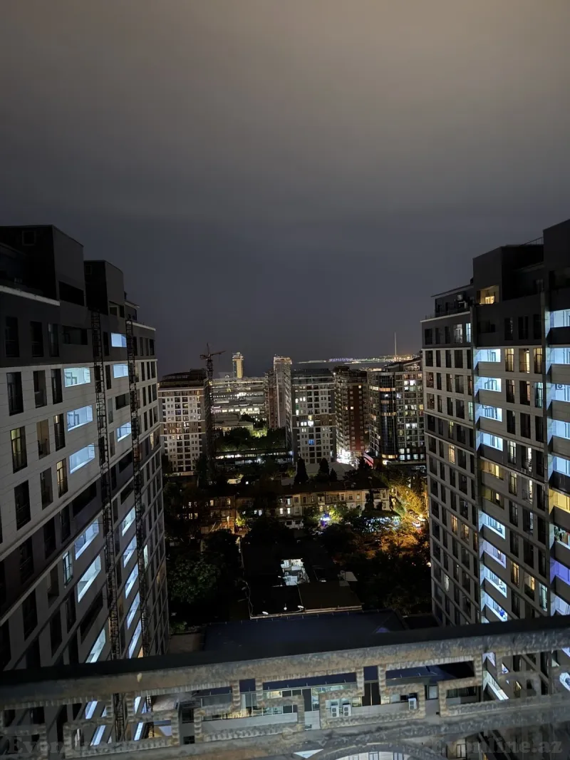 Satılır 2 otaqlı Mənzil Yeni tikili 80 m² 28 May m.