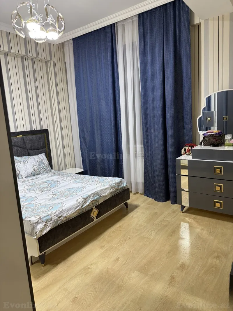 Satılır 2 otaqlı Mənzil Yeni tikili 80 m² 28 May m. - şəkil 4