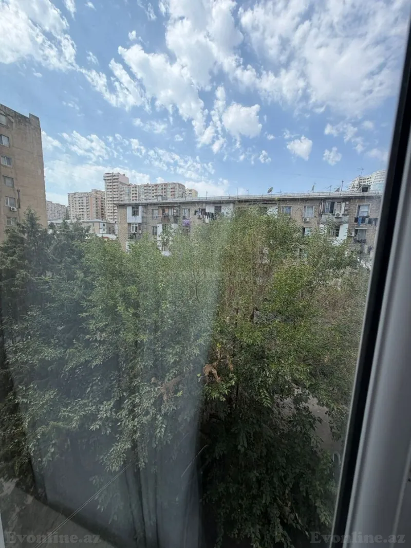 Satılır 3 otaqlı Mənzil Köhnə tikili 70 m² Elmlər Akademiyası m. - şəkil 3