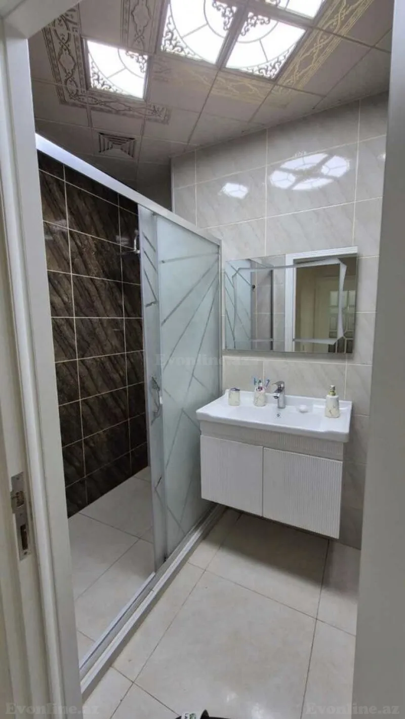 Kirayə verilir 2 otaqlı Mənzil Yeni tikili 65 m² Memar Əcəmi m. - şəkil 6