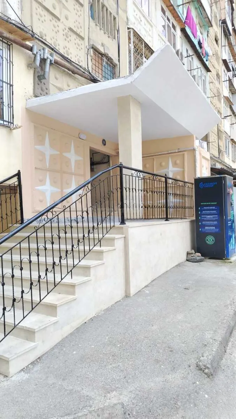 Satılır 4 otaqlı Mənzil Köhnə tikili 85 m² Yeni Yasamal - şəkil 2
