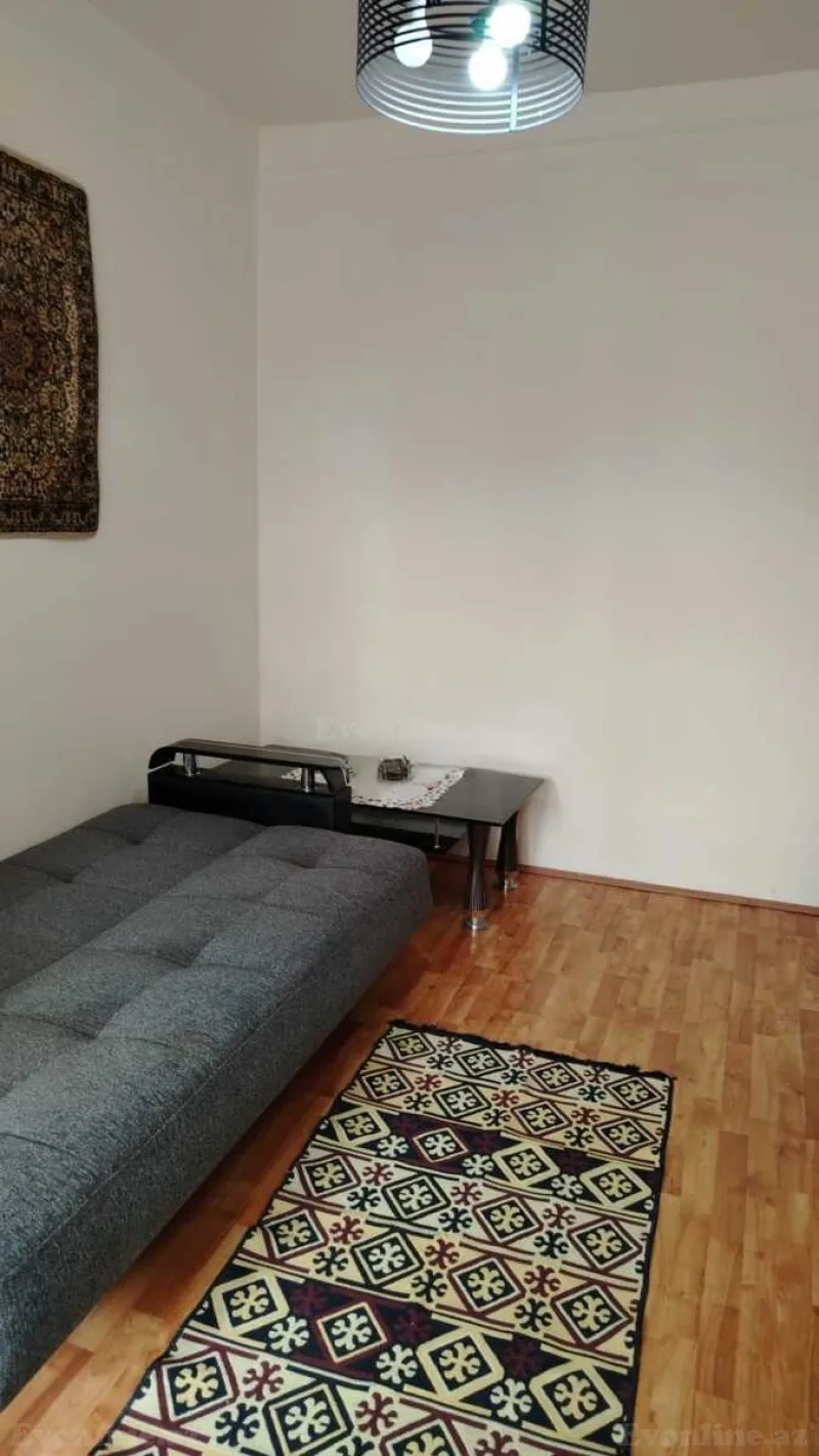 Satılır 4 otaqlı Mənzil Köhnə tikili 85 m² Yeni Yasamal - şəkil 3