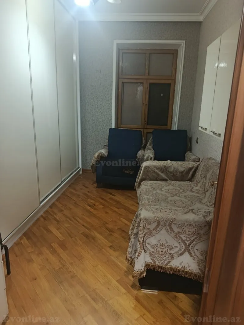 4 otaqlı Mənzil 90 m² Nəriman Nərimanov m. Kirayə verilir