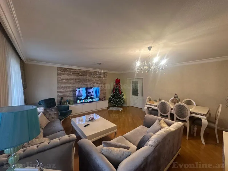 4 otaqlı Mənzil 135 m² Qara Qarayev m. Satılır