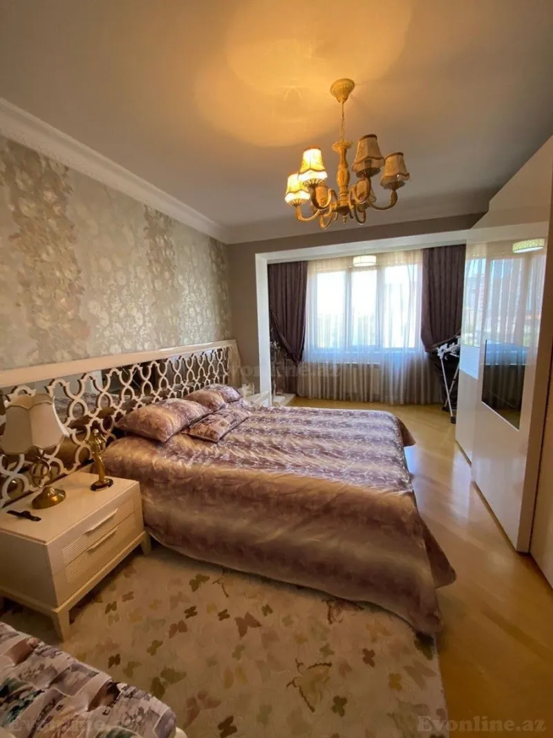 Satılır 4 otaqlı Mənzil Köhnə tikili 135 m² Qara Qarayev m. - şəkil 6