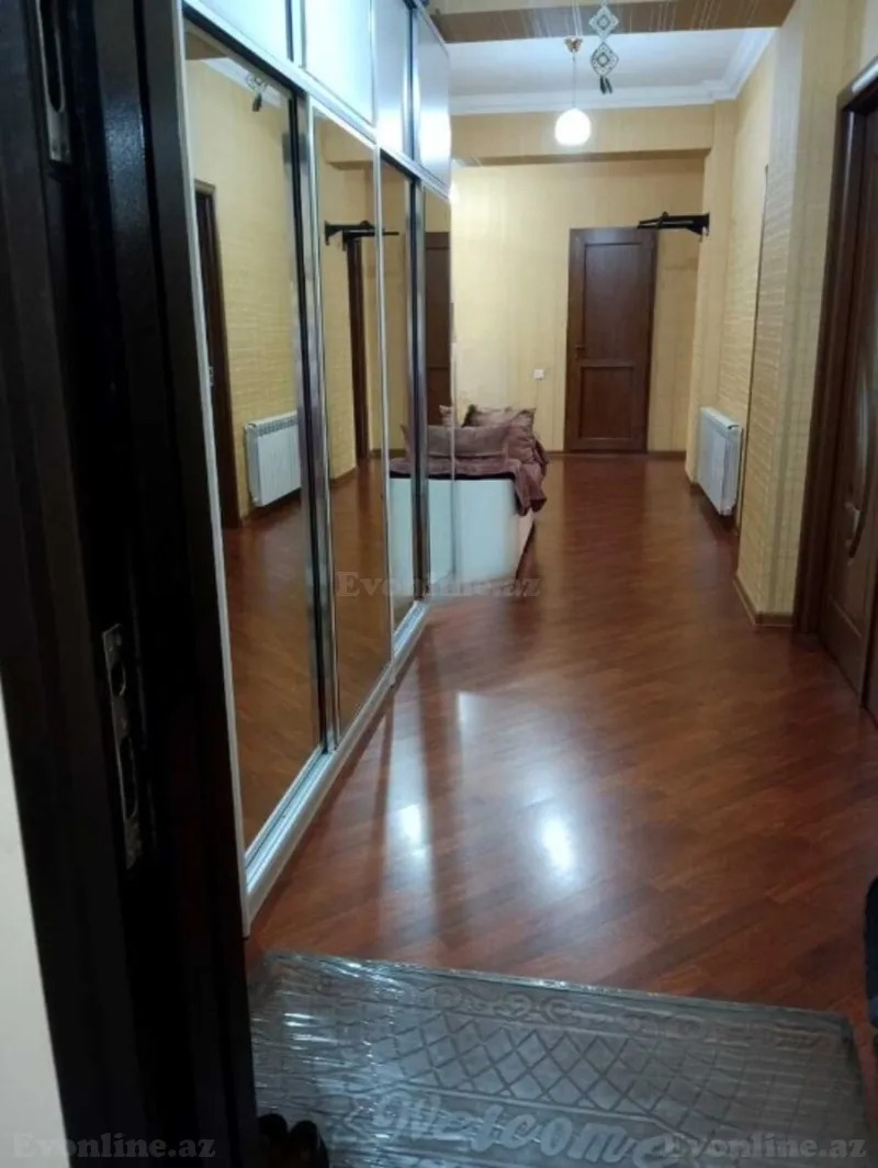 Satılır 3 otaqlı Mənzil Yeni tikili 137 m² Səbail r. - şəkil 17
