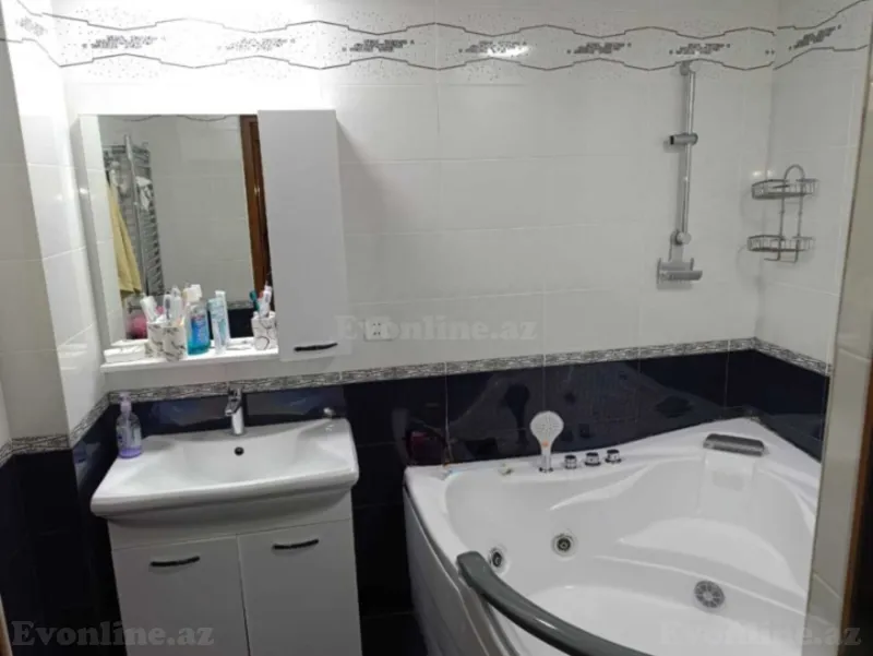 Satılır 3 otaqlı Mənzil Yeni tikili 137 m² Səbail r. - şəkil 27