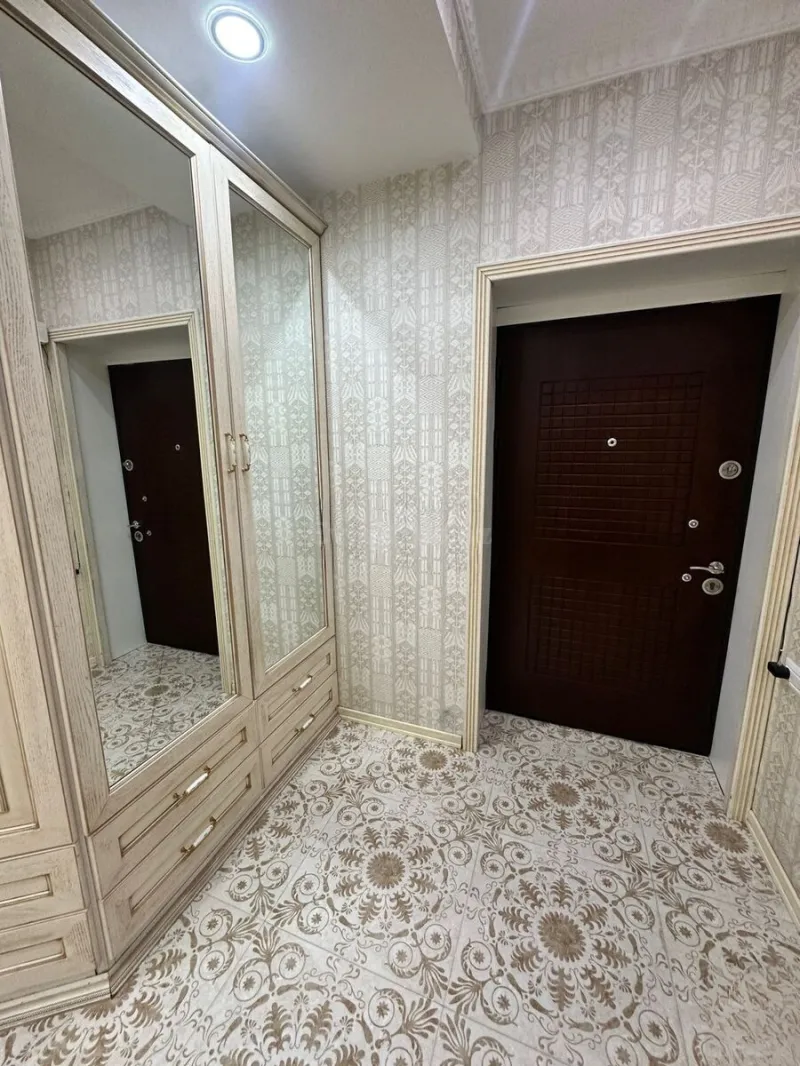 Kirayə verilir 3 otaqlı Mənzil Yeni tikili 90 m² Elmlər Akademiyası m. - şəkil 23