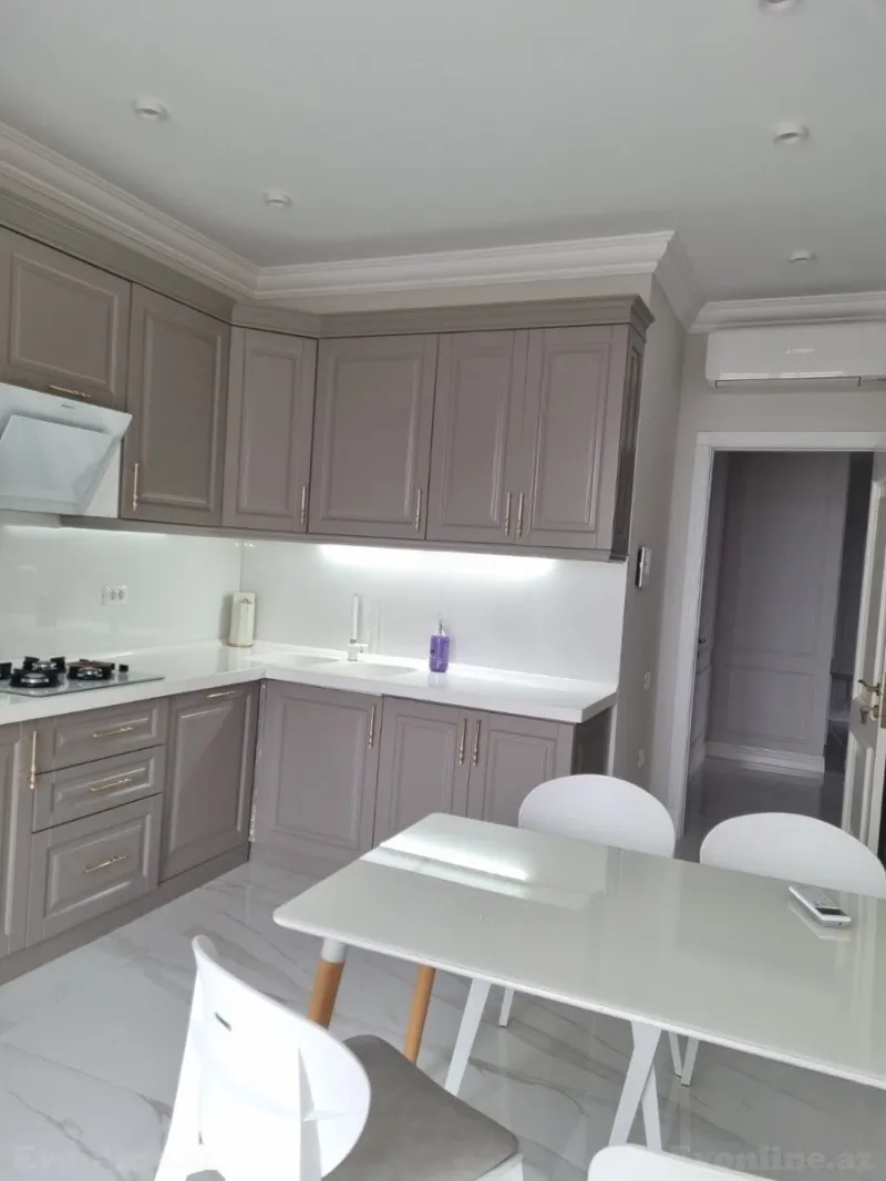 Kirayə verilir 3 otaqlı Mənzil Yeni tikili 150 m² 8 Noyabr m. - şəkil 17