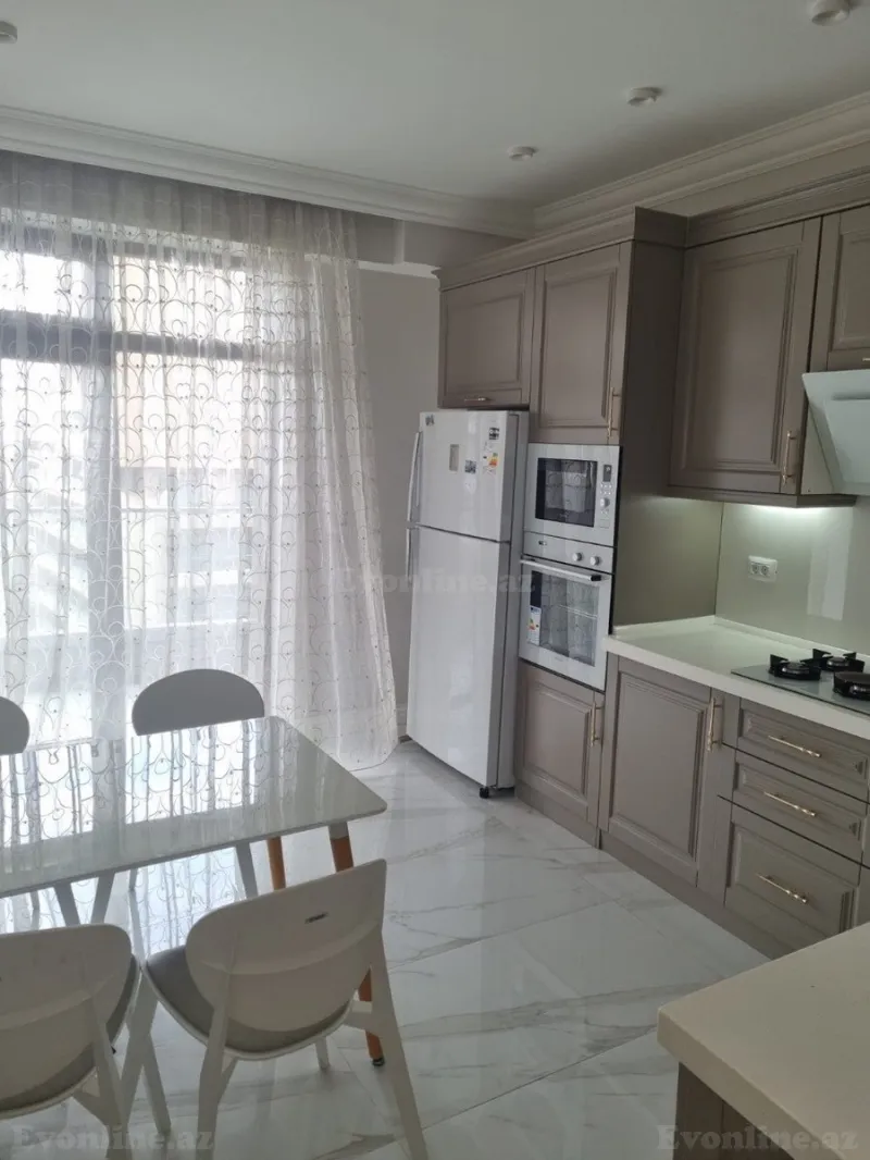 Kirayə verilir 3 otaqlı Mənzil Yeni tikili 150 m² 8 Noyabr m. - şəkil 19
