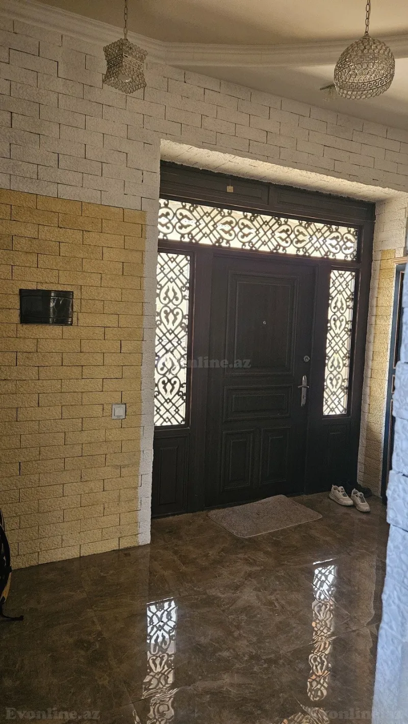 Satılır 5 otaqlı Həyət evi 300 m² Mehdiabad