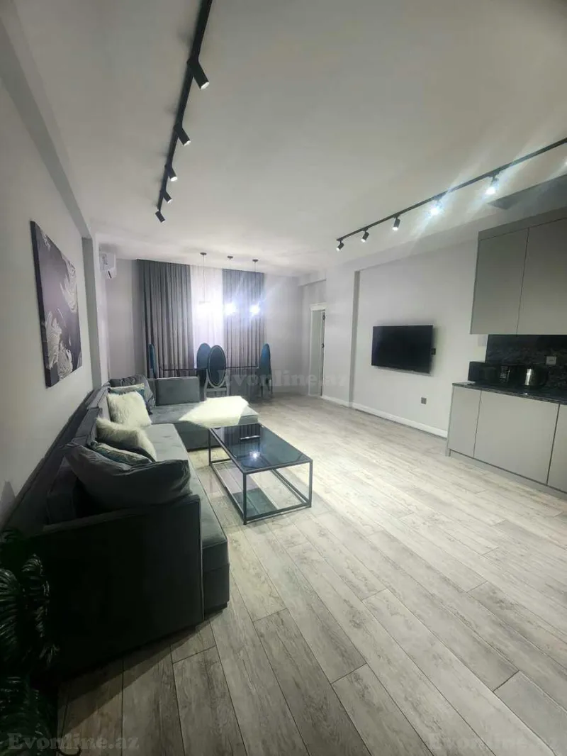 Kirayə verilir 2 otaqlı Mənzil Yeni tikili 85 m² İnşaatçılar m.