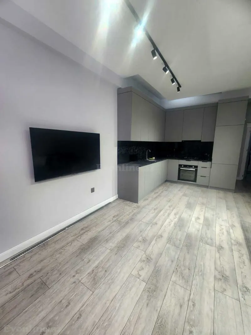 Kirayə verilir 2 otaqlı Mənzil Yeni tikili 85 m² İnşaatçılar m. - şəkil 10