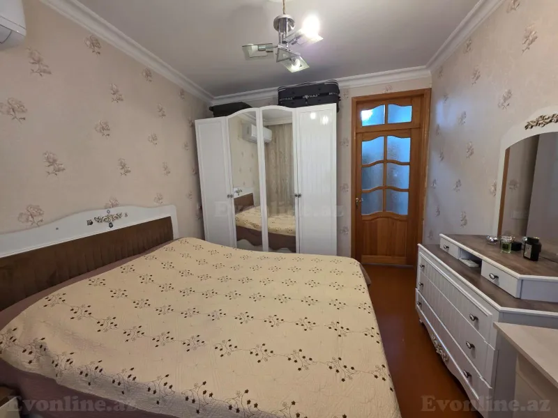 Satılır 2 otaqlı Mənzil Köhnə tikili 65 m² Əhmədli - şəkil 2