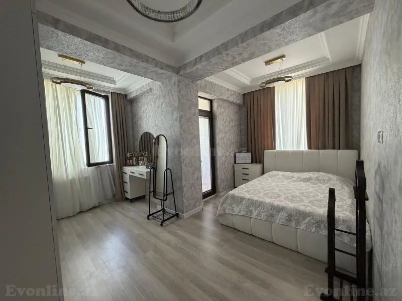 Satılır 3 otaqlı Mənzil Yeni tikili 100 m² Səbail r. - şəkil 2