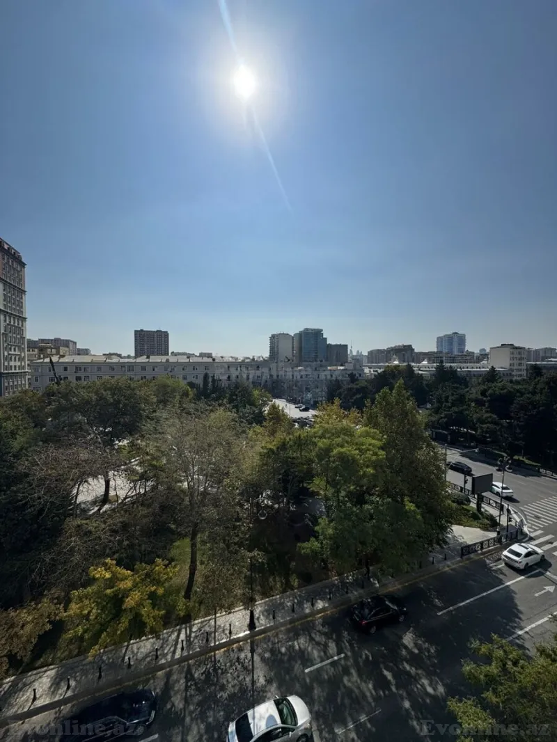 Satılır 4 otaqlı Mənzil Yeni tikili 171 m² Nəsimi r. - şəkil 2