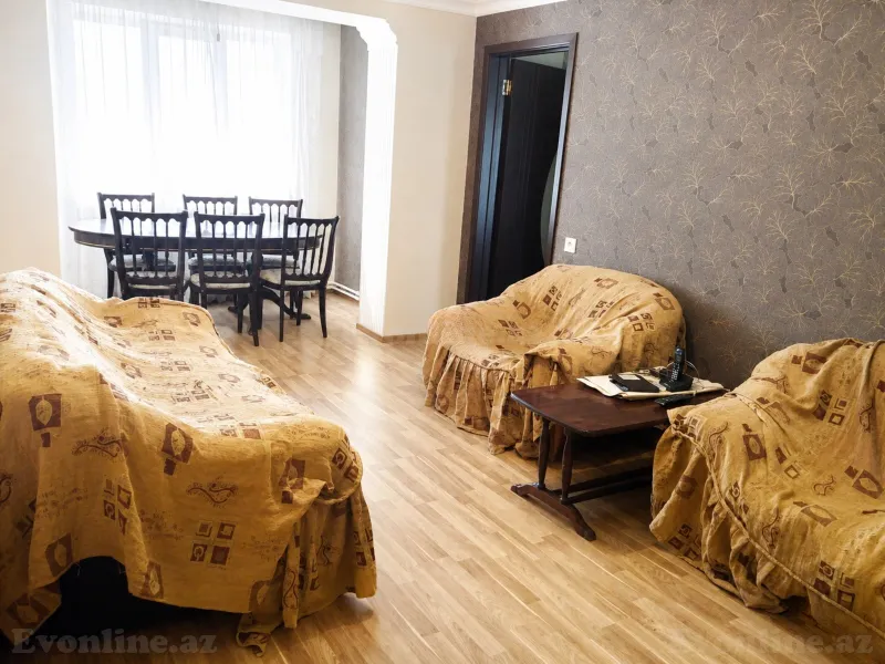 Satılır 2 otaqlı Mənzil Köhnə tikili 45 m² Elmlər Akademiyası m.