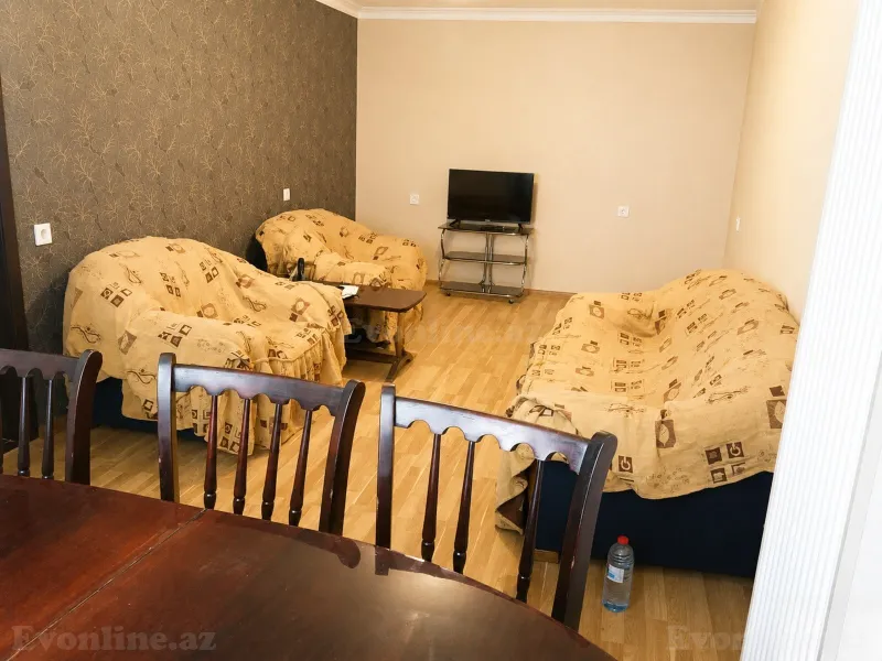 Satılır 2 otaqlı Mənzil Köhnə tikili 45 m² Elmlər Akademiyası m. - şəkil 2
