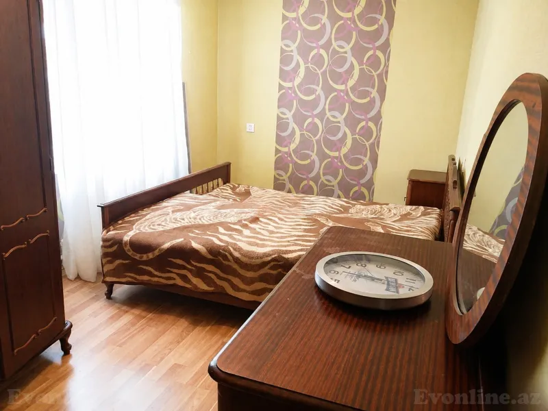 Satılır 2 otaqlı Mənzil Köhnə tikili 45 m² Elmlər Akademiyası m. - şəkil 4