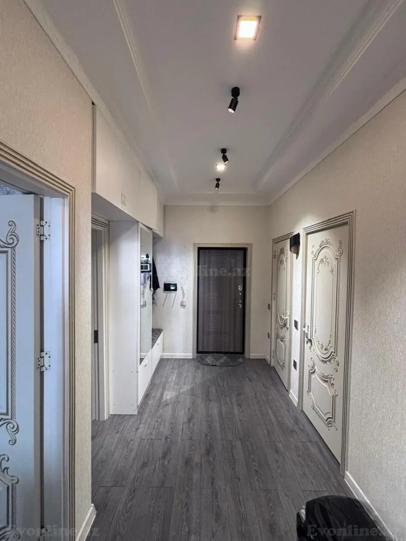 Satılır 2 otaqlı Mənzil Yeni tikili 79 m² Qara Qarayev m.