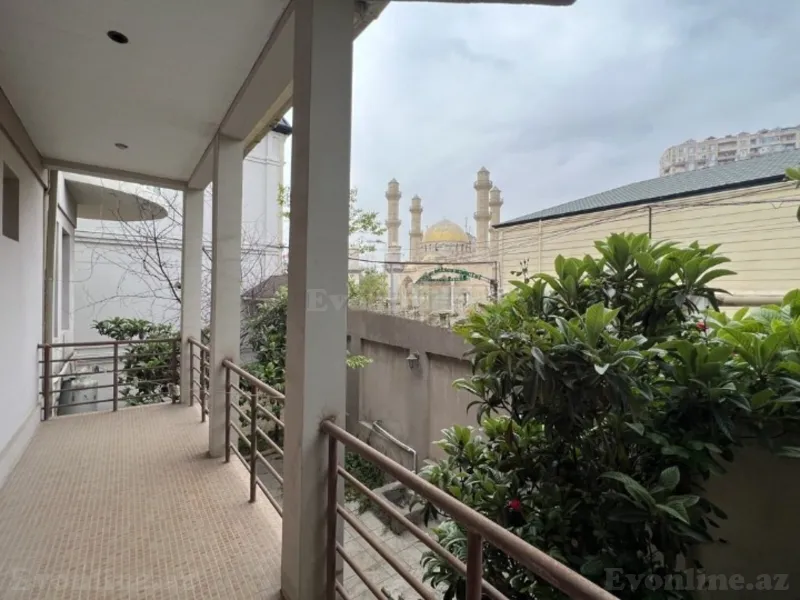 Satılır 10 otaqlı Həyət evi 500 m² Nəsimi m. - şəkil 24