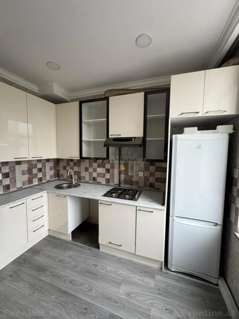Satılır 3 otaqlı Mənzil Köhnə tikili 80 m² Nərimanov r. - şəkil 7