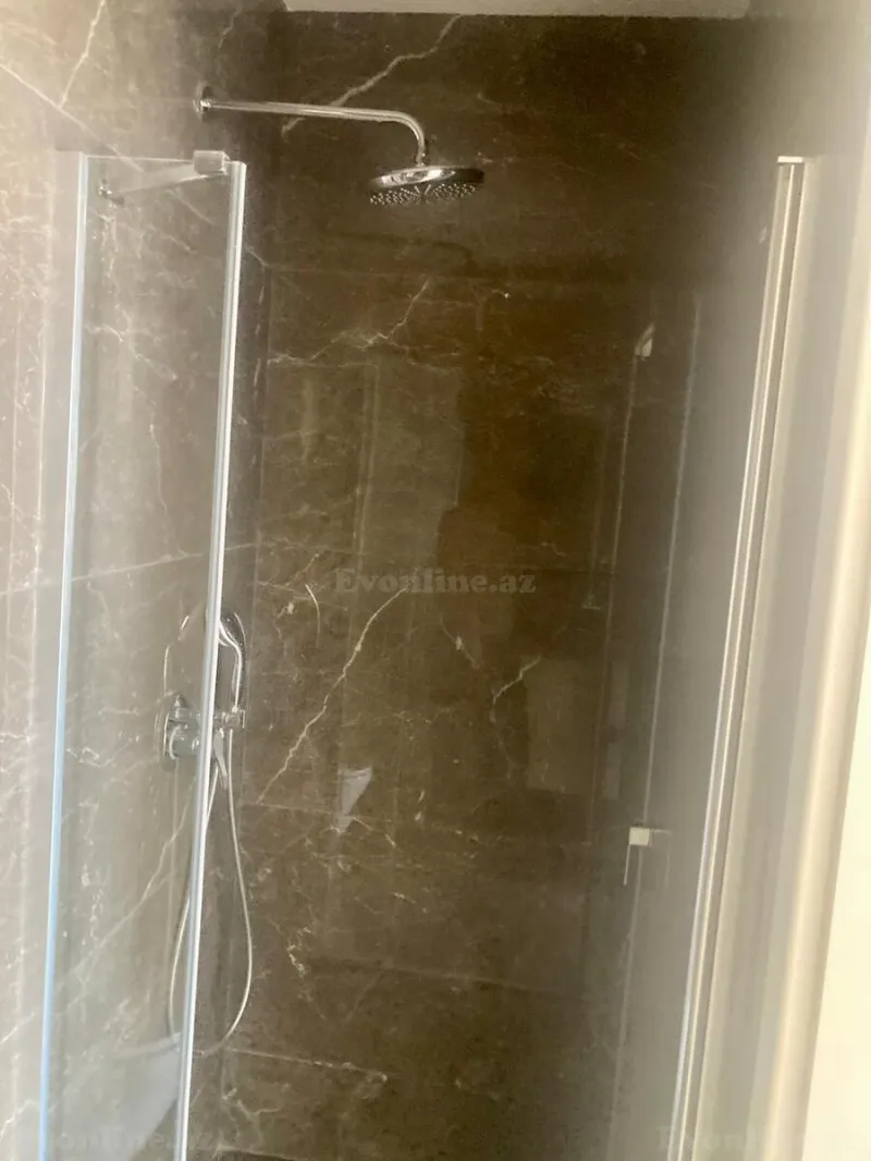Satılır 4 otaqlı Mənzil Yeni tikili 130 m² Bakmil m. - şəkil 6