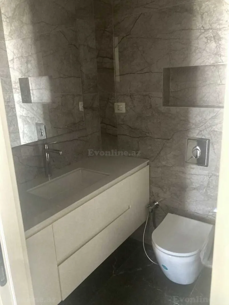 Satılır 4 otaqlı Mənzil Yeni tikili 130 m² Bakmil m. - şəkil 11