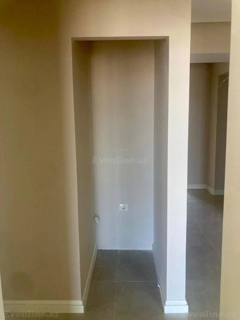 Satılır 4 otaqlı Mənzil Yeni tikili 130 m² Bakmil m. - şəkil 13
