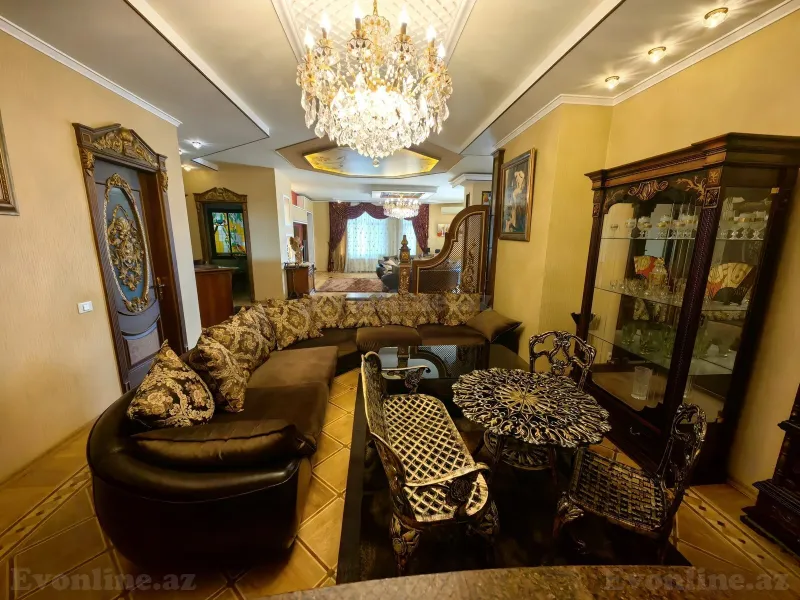 Satılır 4 otaqlı Mənzil Yeni tikili 260 m² 28 May m. - şəkil 16