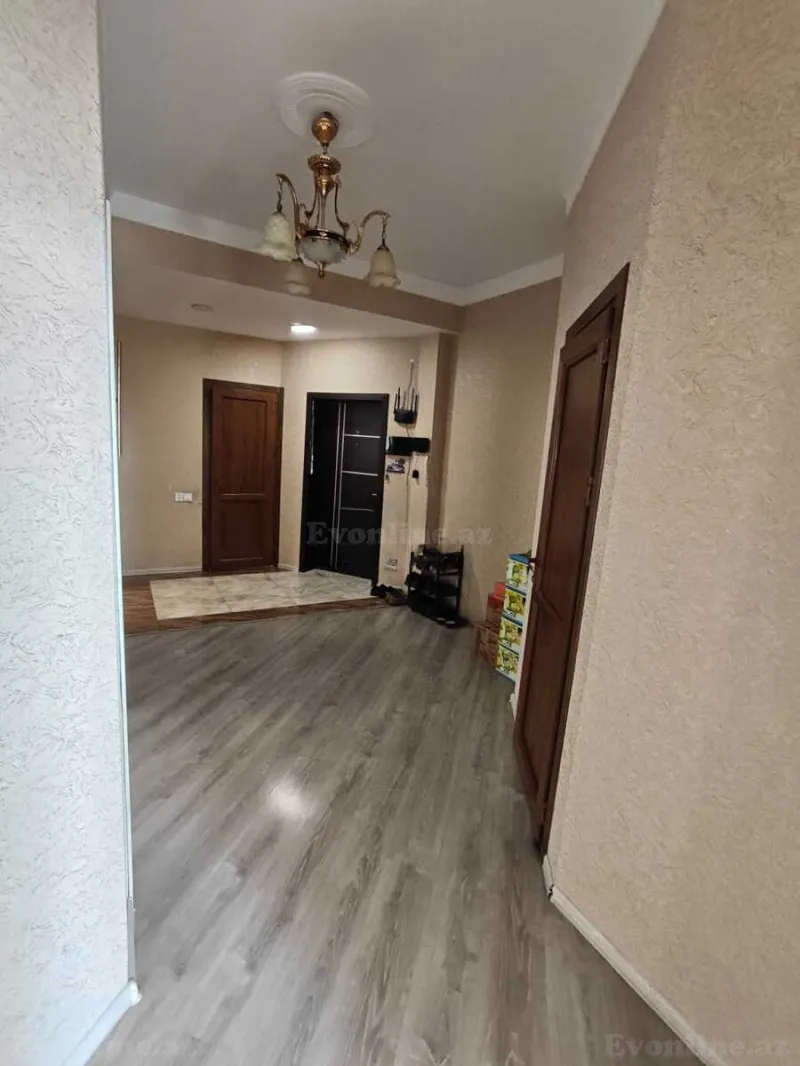 Satılır 3 otaqlı Mənzil Yeni tikili 137 m² İnşaatçılar m.