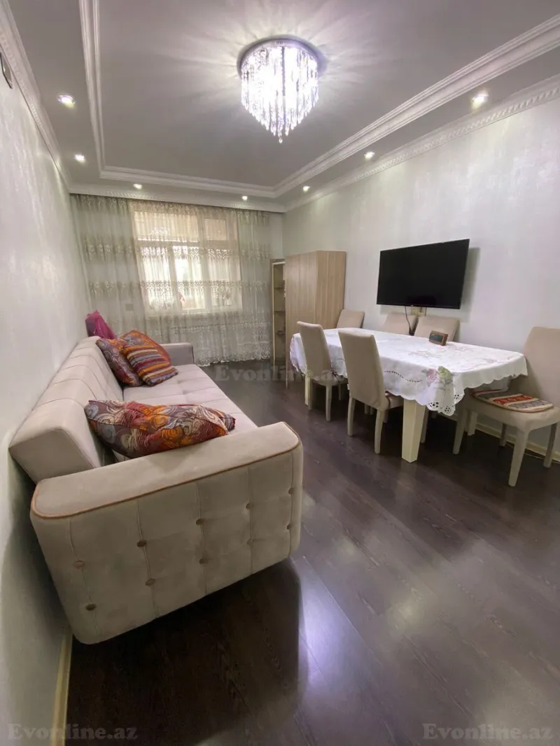 5 otaqlı Mənzil 100 m² Əhmədli m. Satılır