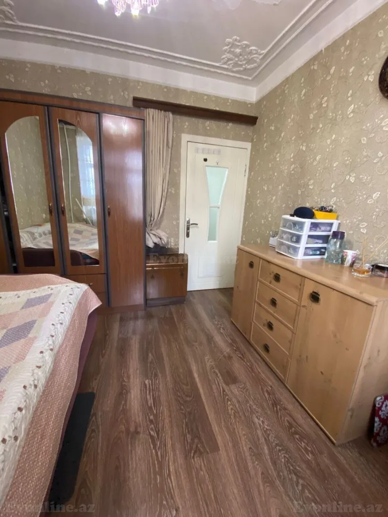 Satılır 5 otaqlı Mənzil Köhnə tikili 100 m² Əhmədli m. - şəkil 8