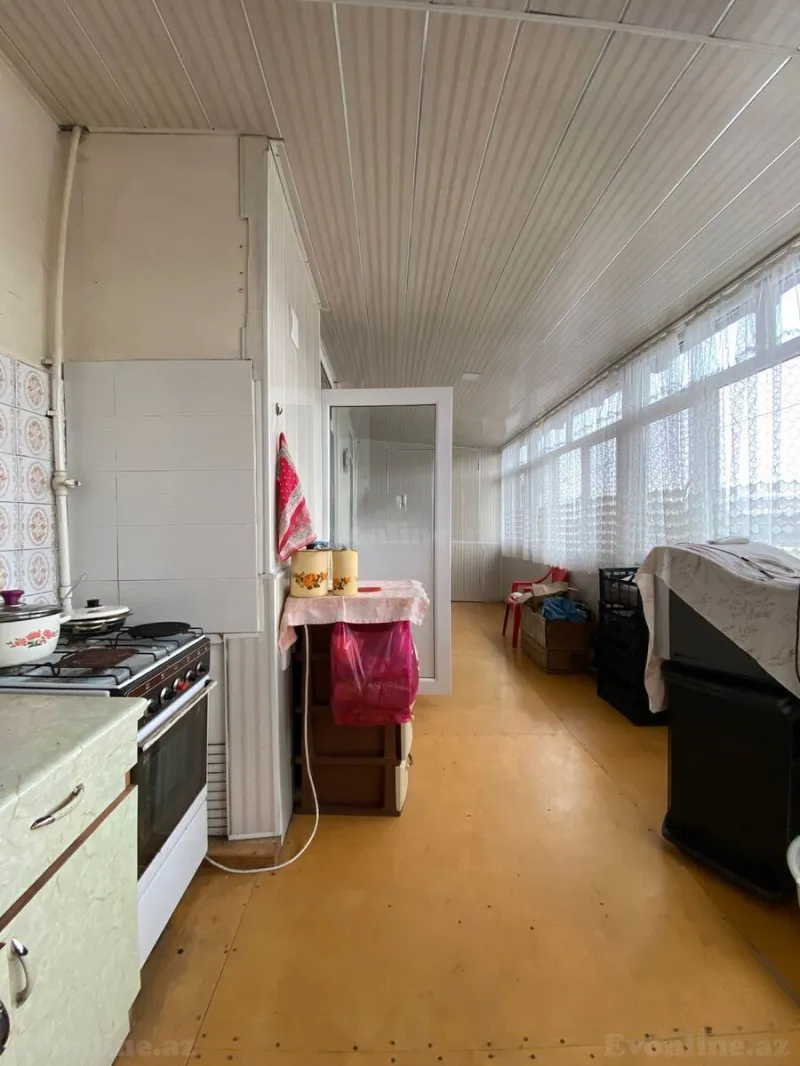 Satılır 5 otaqlı Mənzil Köhnə tikili 100 m² Əhmədli m. - şəkil 21