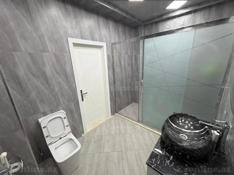 Kirayə verilir 3 otaqlı Mənzil Yeni tikili 132 m² Bakmil m. - şəkil 10