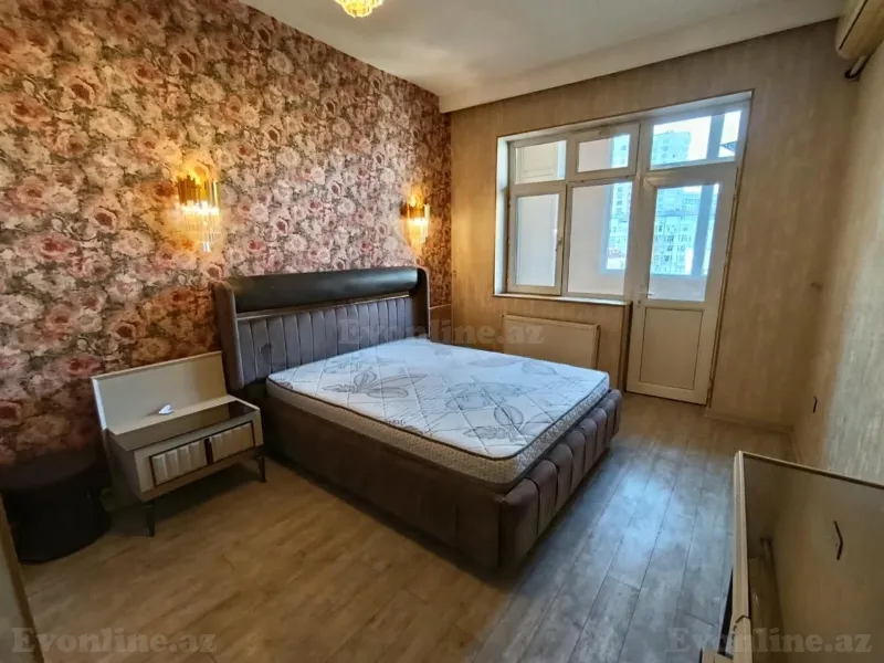 Satılır 3 otaqlı Mənzil Yeni tikili 129 m² Nizami m.