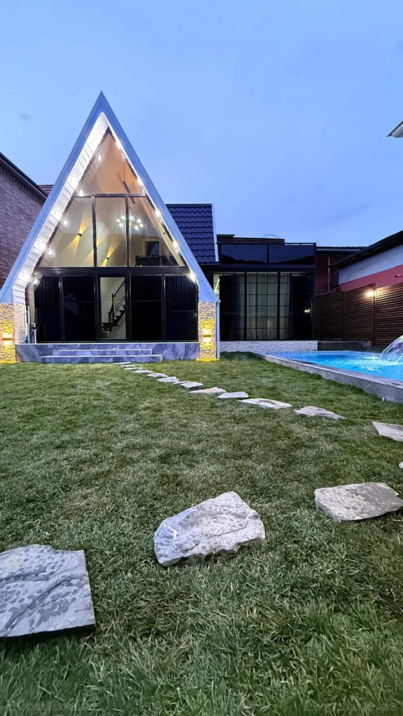 4 otaqlı Həyət evi 140 m² Şəki Kirayə verilir