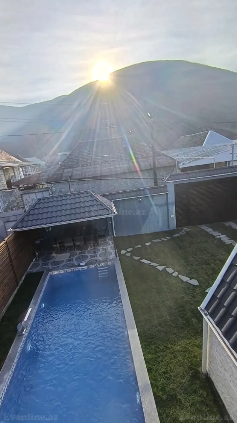 Kirayə verilir 4 otaqlı Həyət evi 140 m² Şəki - şəkil 4