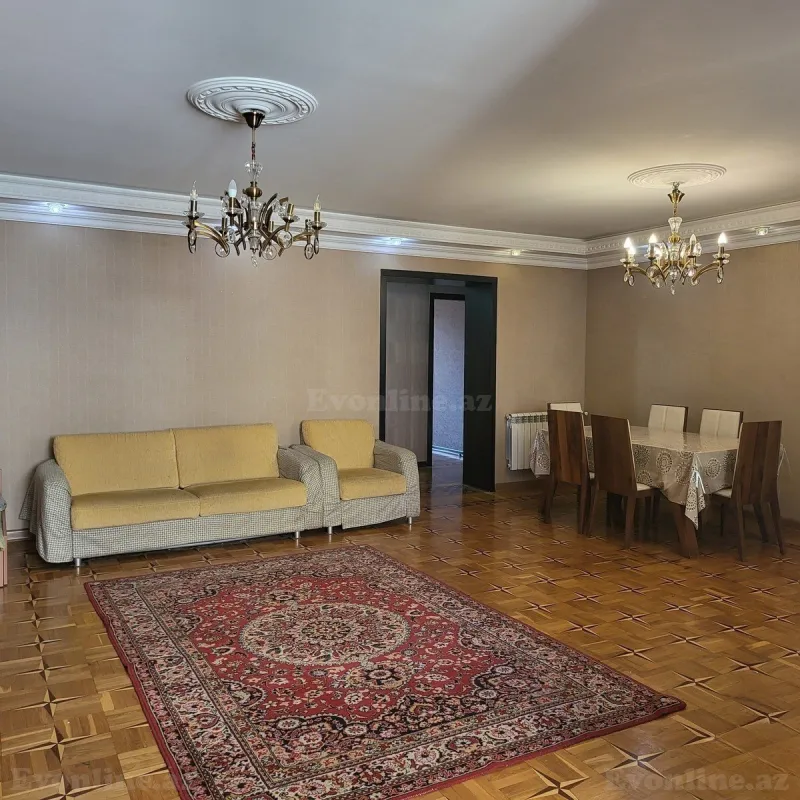 Satılır 4 otaqlı Mənzil Köhnə tikili 110 m² İnşaatçılar m. - şəkil 2