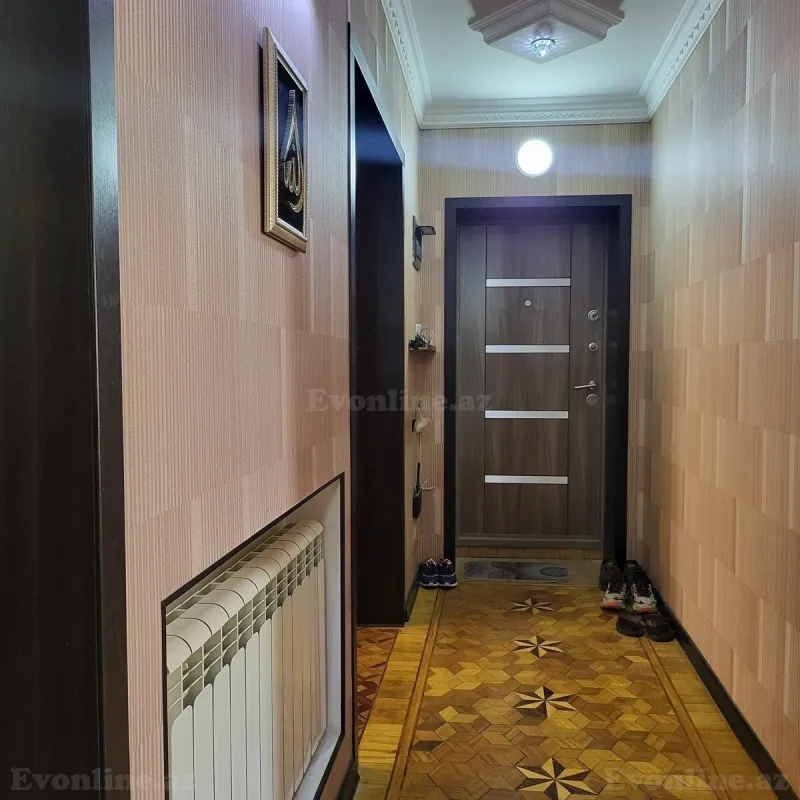 Satılır 4 otaqlı Mənzil Köhnə tikili 110 m² İnşaatçılar m. - şəkil 3