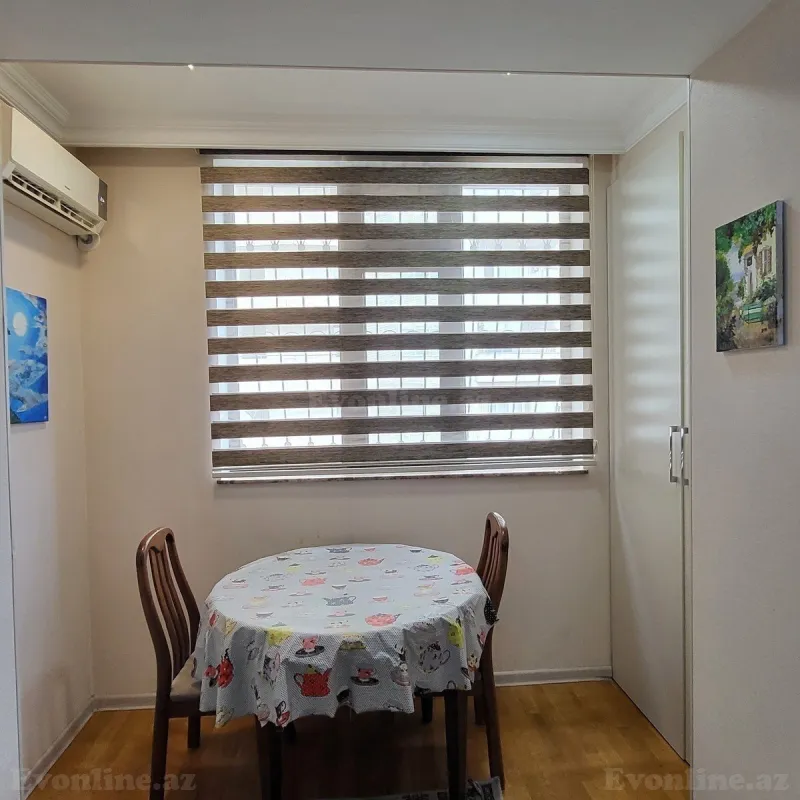 Satılır 4 otaqlı Mənzil Köhnə tikili 110 m² İnşaatçılar m. - şəkil 7