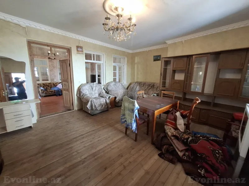 Satılır 7 otaqlı Mənzil Köhnə tikili 300 m² Bayıl - şəkil 2