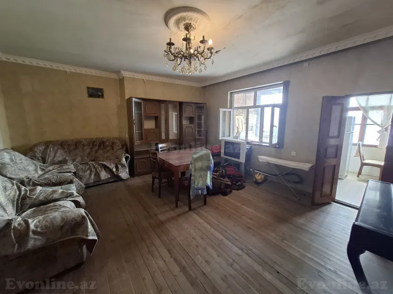 Satılır 7 otaqlı Mənzil Köhnə tikili 300 m² Bayıl - şəkil 3