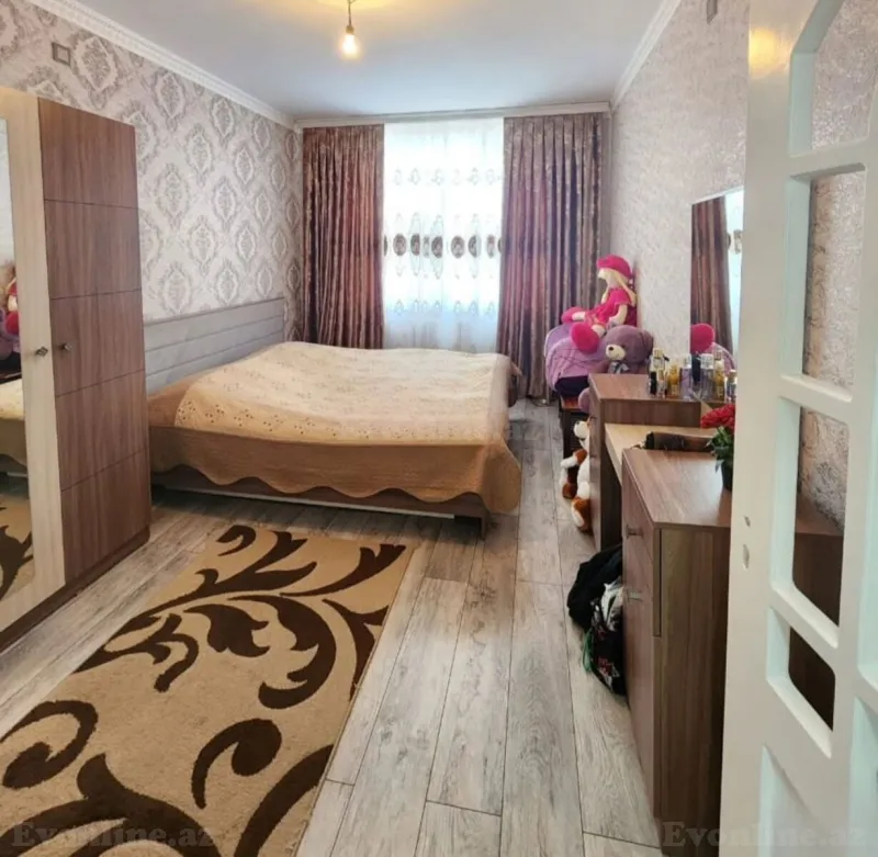 Satılır 2 otaqlı Mənzil Köhnə tikili 75 m² Memar Əcəmi m. - şəkil 3