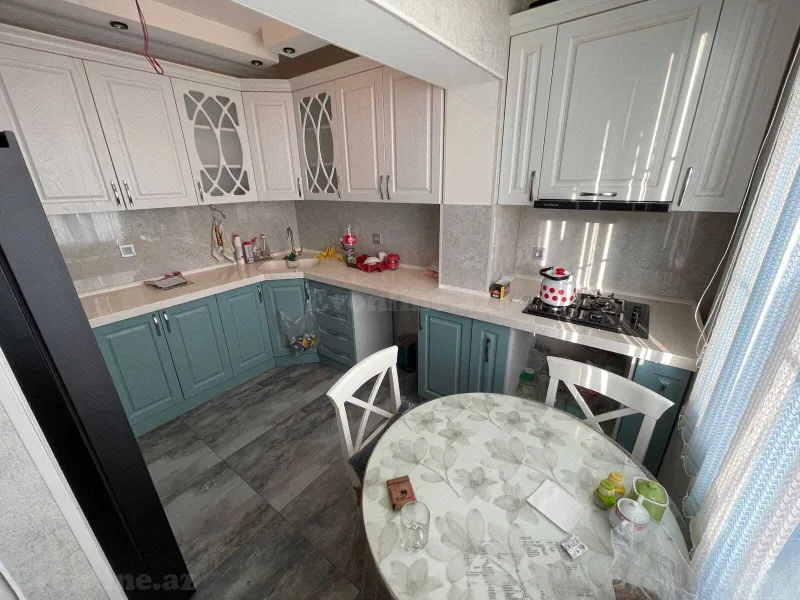Satılır 2 otaqlı Mənzil Köhnə tikili 75 m² Memar Əcəmi m. - şəkil 5