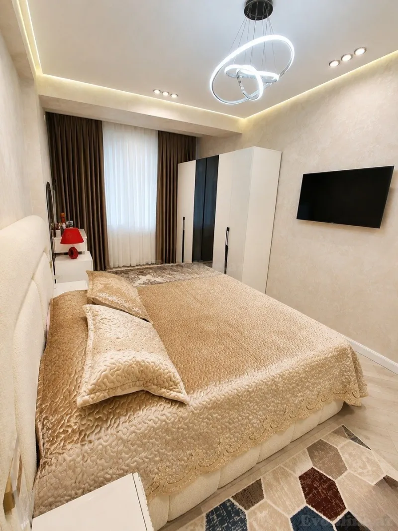 Satılır 3 otaqlı Mənzil Yeni tikili 91 m² Həzi Aslanov m. - şəkil 3