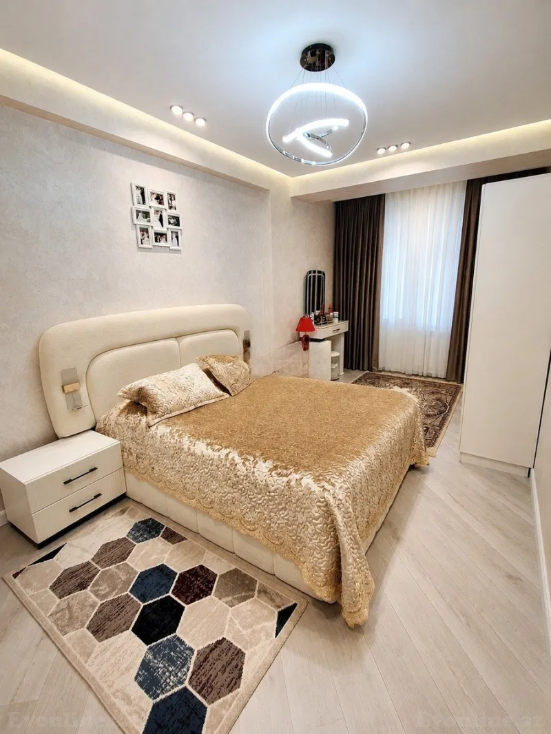 Satılır 3 otaqlı Mənzil Yeni tikili 91 m² Həzi Aslanov m. - şəkil 4